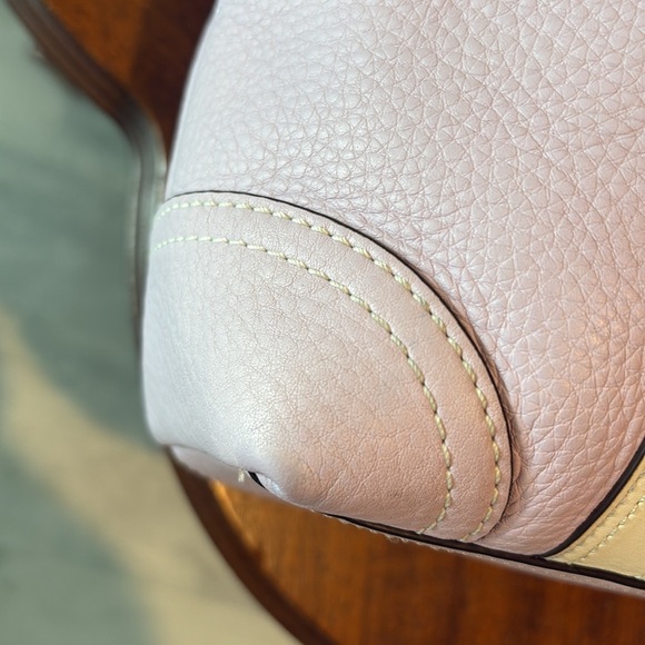 Coach Hampton tote bag F10692 shoulder bag pebbled leather Violet/white VEUC - Picture 10 of 16